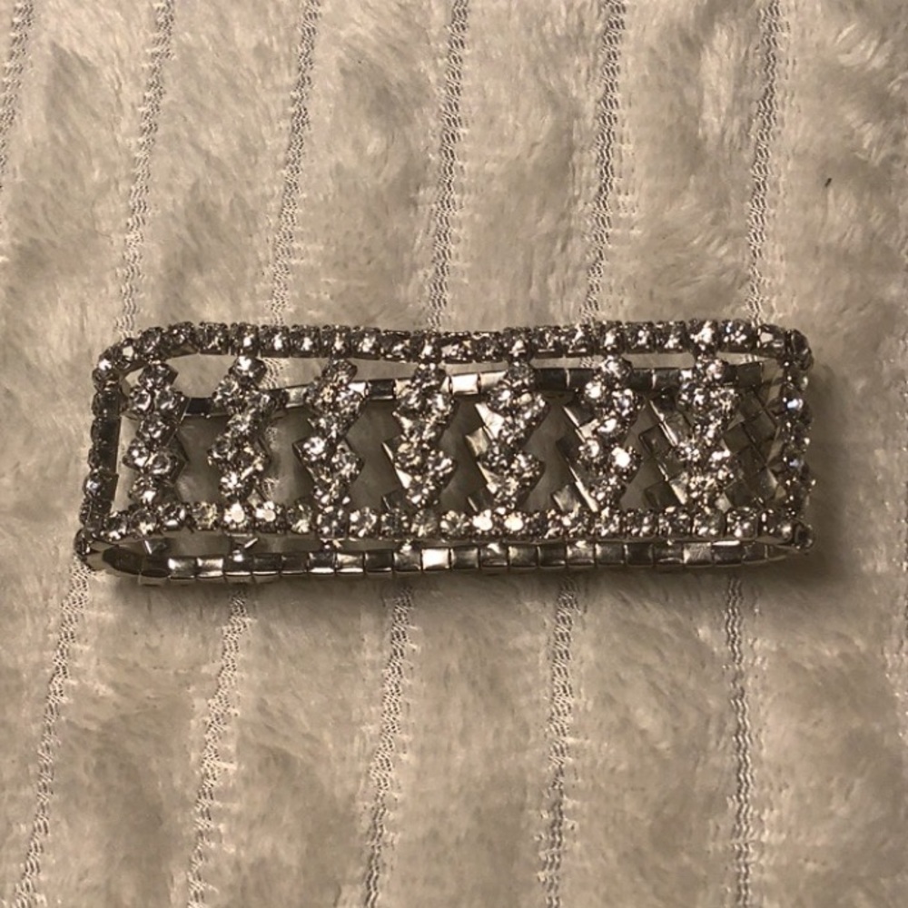 Average sized Silver diamond bracelet